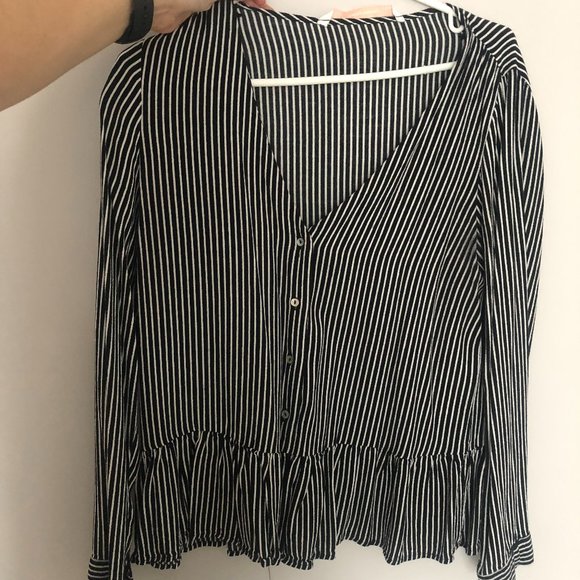 Zara | Trafaluc Collection Striped Ruffle Bottom Top - Picture 3 of 5